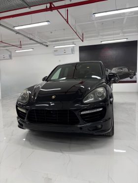 2014 PORSCHE CAYENNE